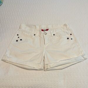 Lucky Brand white denim shorts with embroidered star detail.  Great condition⭐️